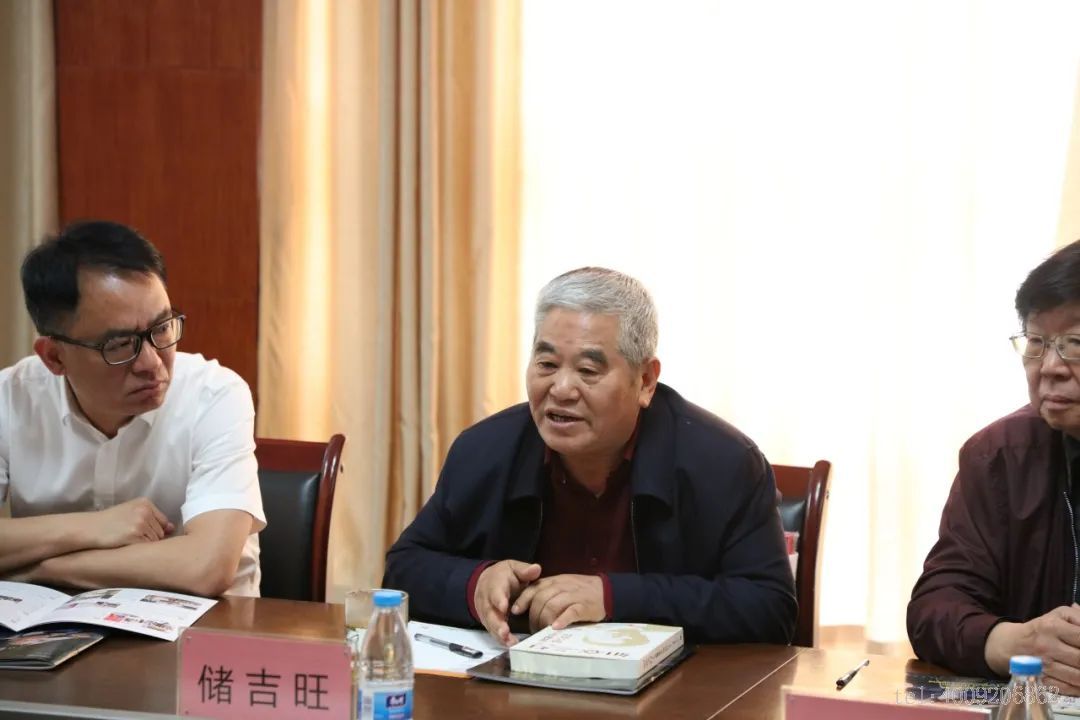 第十二屆“儲吉旺文學獎”盛大啟幕,文壇名家走進如意(圖5) 第十二屆“儲吉旺文學獎”盛大啟幕,文壇名家走進如意(圖5)